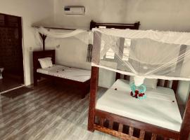 Privates Apartment mit Klimaanlage und Pool in Strandnähe、ナングウィのホテル