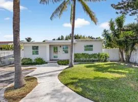 Delray Daydream Home for 8