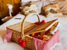 Pousada Chalé Suiço Bombinhas, hotel in Bombinhas