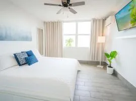 Beachfront 1BR Apt in Marbella del Caribe Isla Verde