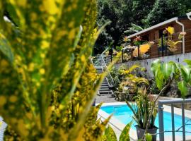 Gîte Ti Roucou, hotel in Petit-Bourg