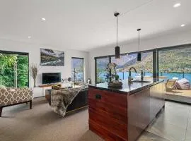 Charming Lakeview Home !