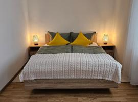 Gemütliche zwei Zimmer Wohnung am Rhein, Hotel in Weißenthurm