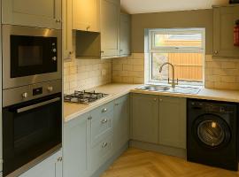 Spacious and cosy 4 Bed House in Beeston, hotel in Nottingham