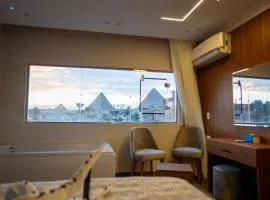 Pyramids&&Tuya&&view inn