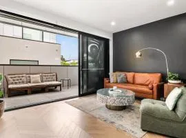 Chic Home with BBQ & Outdoor Dining