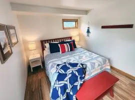 Walk to Everything! Hot Tub! Shorepine Haven