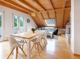 Sonnige Ferienwohnung mit Balkon