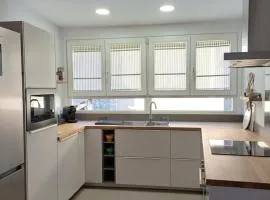 FeelhomeVIC. Ático con terraza en centro histórico