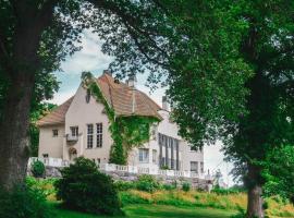 Awesome Home In Åkersberga With Sauna，位于Dyvik的酒店