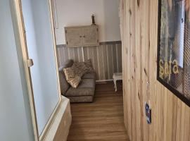 Amorproprio, hotel Espinhóban