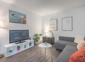 Spacious and Cozy 1BR - Near Old Port