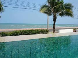 Pranaluxe Pool Villa ORG, hotel in Pranburi