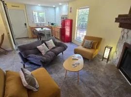 Vintage Retreat at Lake Somerville