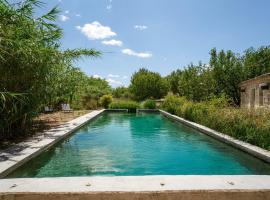 Maison d'hôte - La Colline, ξενοδοχείο με υδρομασάζ σε Solérieux