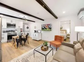Brand New 1BR Designer's Oasis 1min to I-5 Costo