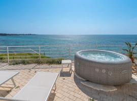 Il Faraglione, hotel in Noto Marina