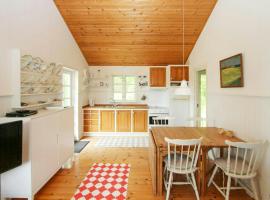 Authentic Cottage Close To The Beach On Samsø, ξενοδοχείο σε Tanderup