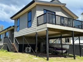 Henry's Inlet Views, Hotel in Venus Bay