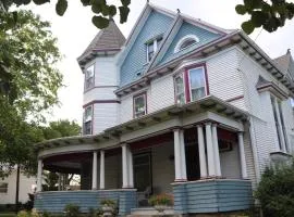 Rose Heart Inn