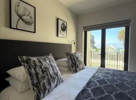 Mountain Bay Apartment with Sea and Mountain Views