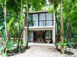 Modern Bacalar Lagoon Villa with Private Dock and Vistas