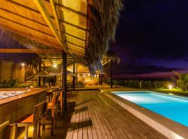 Hoja de Palma Bungalows, hotel en Canoas de Punta Sal