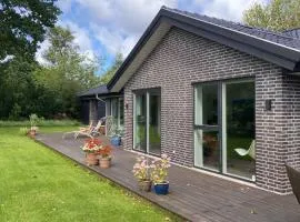 Cozy Holiday Home Near Coast And Nature