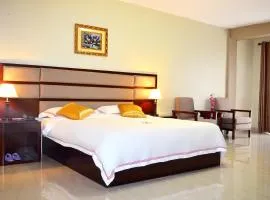 Hillside Plaza Hotel