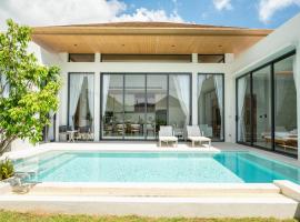 Mouana Residence Song Khun Chalong 4-bedroom Pool Villa 896, hotel en Chalong