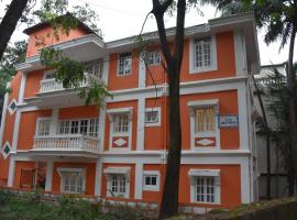 SkyView Villa, guest house in Candolim