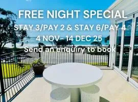 Lichen Villa Bay of Fires