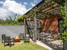 The Warehouse - Heritage Elegance in Central Mudgee