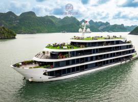 Venus Cruises Halong Bay by Venus Group, hotel in Ha Long