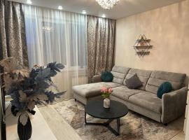 Newly renovated cosy apartment near scenic river, hotel in Jonava