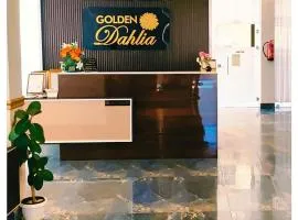 Golden Dahlia Fintas