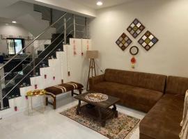Citizen Society is very peaceful, hotel in Vadodara