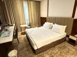 فندق بارك بلازا