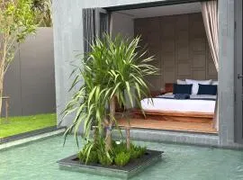 Cocoon Villa 5 - Luxurious 3BR Pool Retreat near Naithon Beach