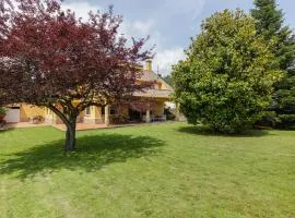 Casa con jardín próxima a Barcelona