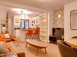 Stylish Victorian Terrace in Central Cambridge Pass the Keys