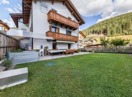 Ferienwohnung Ainhauser, hotel a Campolasta