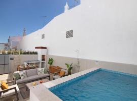 The Olive Tree Apartment, villa in Tavira