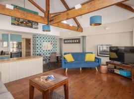 Dream Stays Bath - Queen Street Loft Apartment, hotel sa Bath