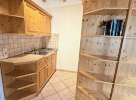 NEU! Ferienwohnung Durach: Durach şehrinde bir otel