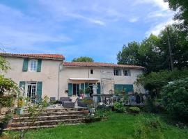 La Bougainvilliére、Coursの4つ星ホテル