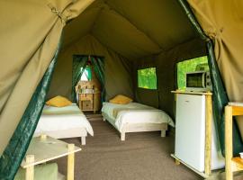 Safari Glamping Portugal Whale, hotel v mestu Ventosa