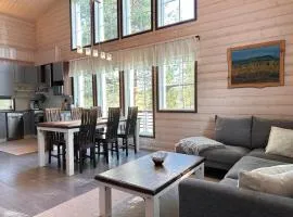 HolidayHome Kuukkelisalmi-fireplace, sauna, kota, hot tub, ski