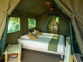 Safari Glamping Portugal Flamingo, Hotel in Ventosa