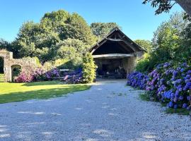 L'annexe - gîte 6 personnes a 25 minutes de Vannes, hotel din Plumelec